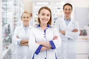 Descubra como sua farmácia pode contribuir com a saúde ocupacional das empresas por meio de serviços clínicos rápidos e eficientes.